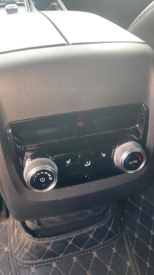 2021 Ford Equator 2.0T 224HP L4 6DCT,autocango,china used car exporter,china ev exporter,chinese used car exporter,chinese used ev exporter
