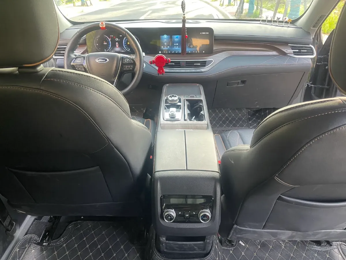 2021 Ford Equator 2.0T 224HP L4 6DCT,autocango,china used car exporter,china ev exporter,chinese used car exporter,chinese used ev exporter