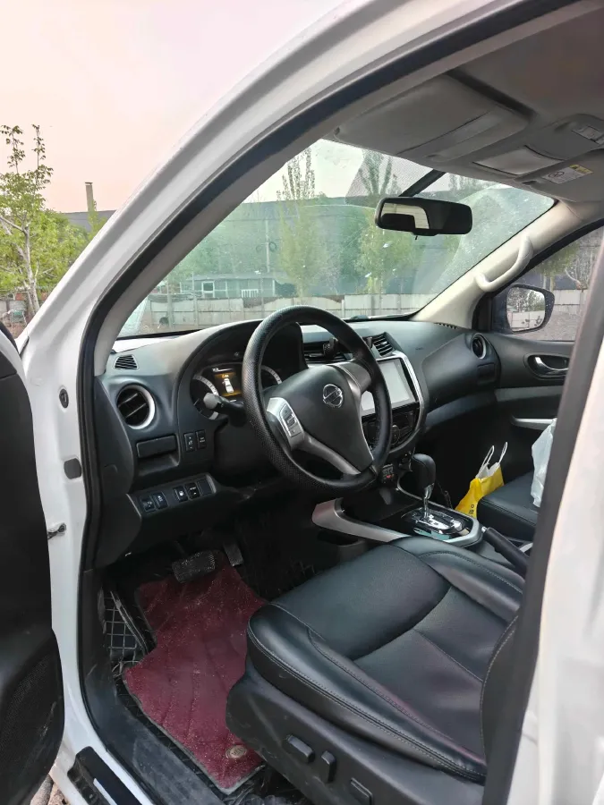 2021 Nissan Navara 2.5L 190HP L4 7AT,autocango,china used car exporter,china ev exporter,chinese used car exporter,chinese used ev exporter