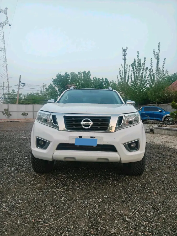 2021 Nissan Navara 2.5L 190HP L4 7AT,autocango,china used car exporter,china ev exporter,chinese used car exporter,chinese used ev exporter