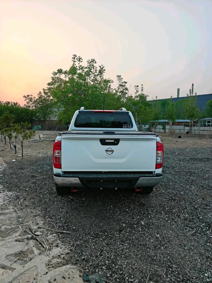 2021 Nissan Navara 2.5L 190HP L4 7AT,autocango,china used car exporter,china ev exporter,chinese used car exporter,chinese used ev exporter