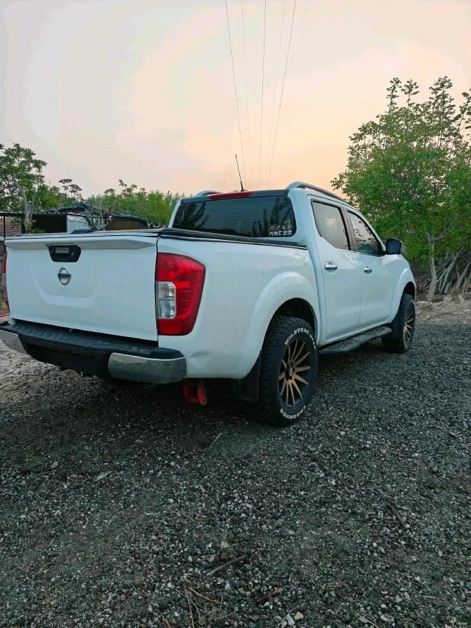 2021 Nissan Navara 2.5L 190HP L4 7AT,autocango,china used car exporter,china ev exporter,chinese used car exporter,chinese used ev exporter