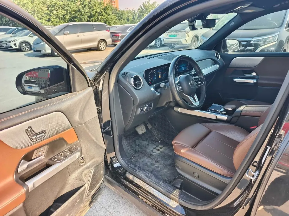2020 Mercedes-Benz GLB Class 1.3T 136HP L4 7DCT,autocango,china used car exporter,china ev exporter,chinese used car exporter,chinese used ev exporter