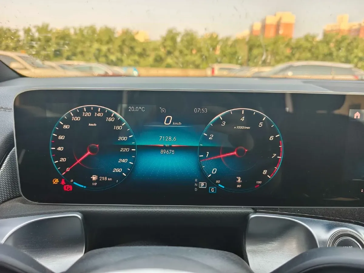 2020 Mercedes-Benz GLB Class 1.3T 136HP L4 7DCT,autocango,china used car exporter,china ev exporter,chinese used car exporter,chinese used ev exporter