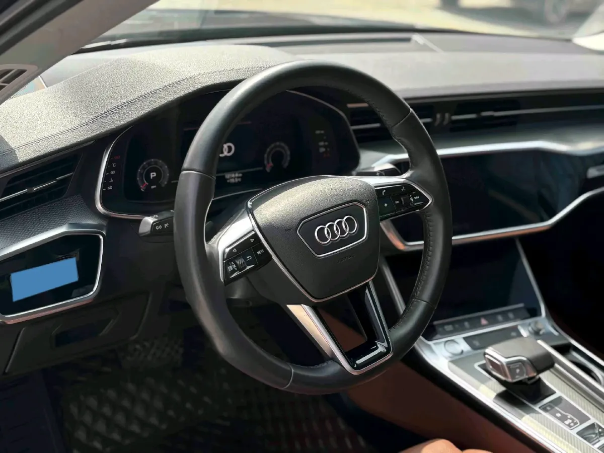 2020 Audi A6L 2.0T 224HP L4 7DCT,autocango,china used car exporter,china ev exporter,chinese used car exporter,chinese used ev exporter