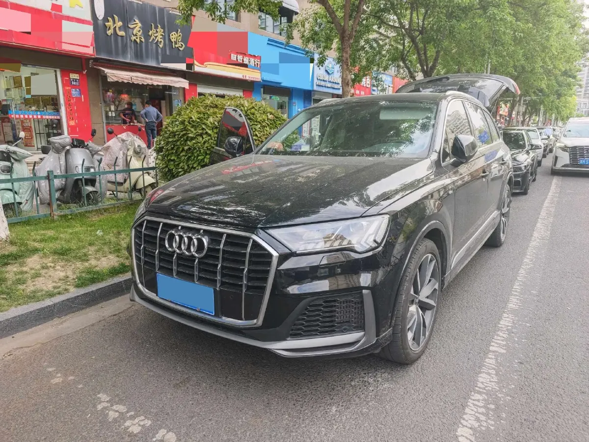 2021 Audi Q7 3.0T 340HP V6 8AT,autocango,china used car exporter,china ev exporter,chinese used car exporter,chinese used ev exporter