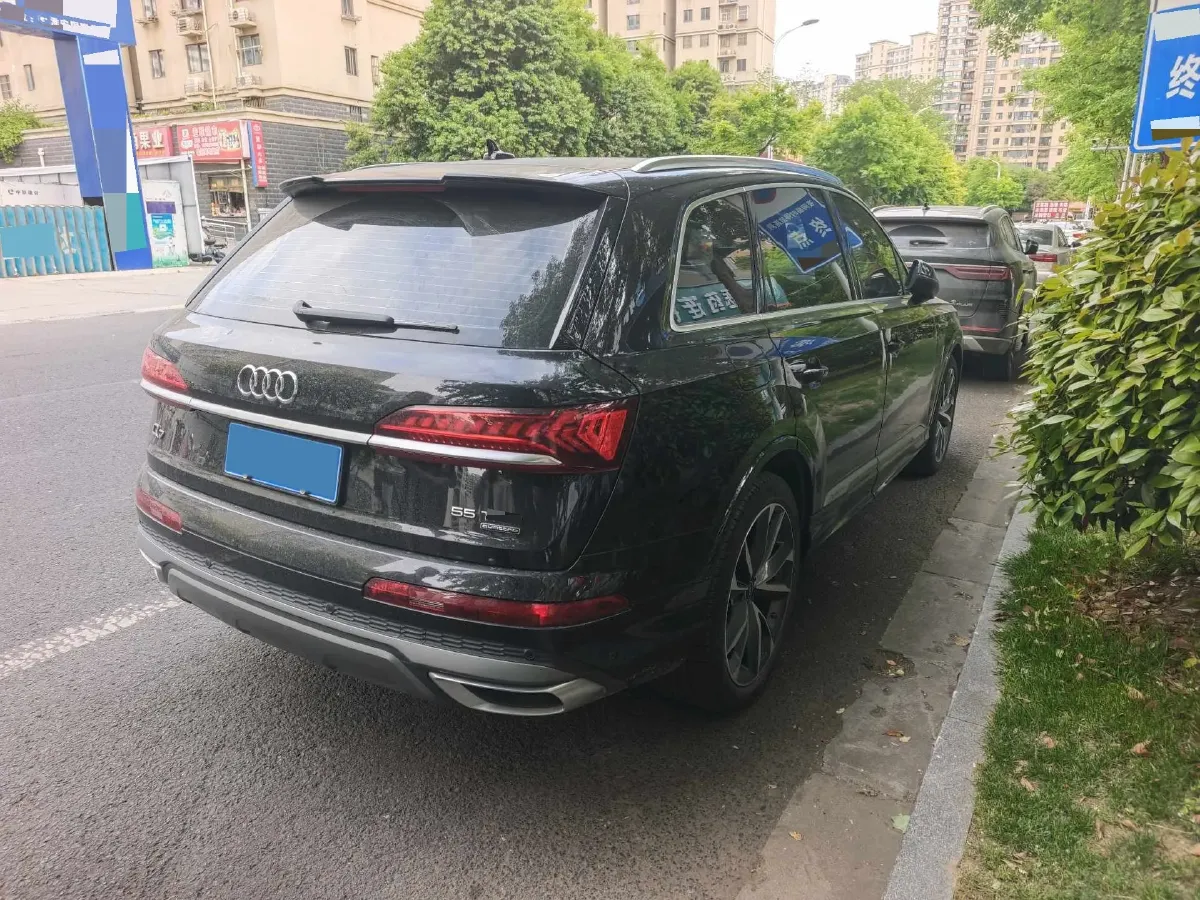 2021 Audi Q7 3.0T 340HP V6 8AT,autocango,china used car exporter,china ev exporter,chinese used car exporter,chinese used ev exporter