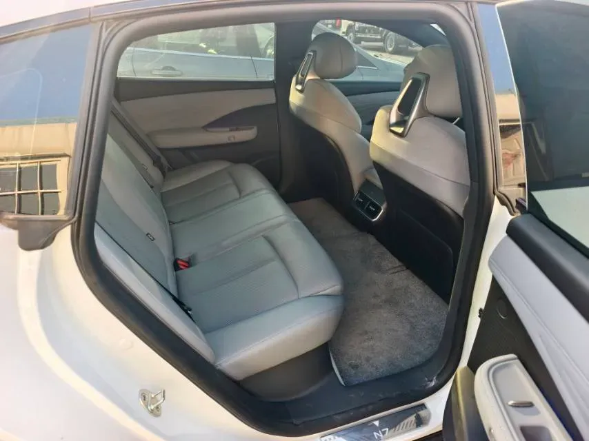 2025 Nissan N7 BEV 58KWH,autocango,china used car exporter,china ev exporter,chinese used car exporter,chinese used ev exporter