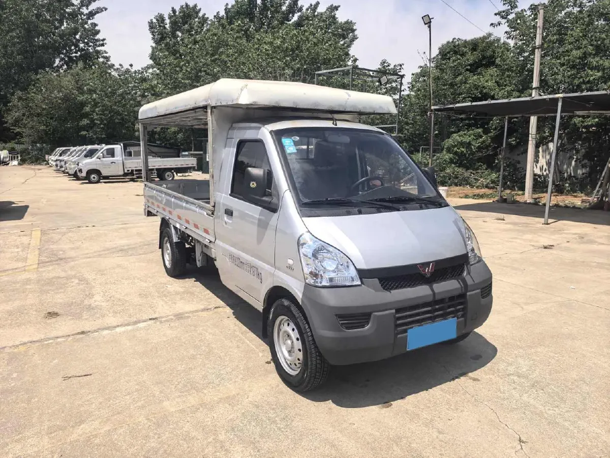 2022 WuLing RongGuang Mini Truck 1.5L 99HP L4 5MT,autocango,china used car exporter,china ev exporter,chinese used car exporter,chinese used ev exporter