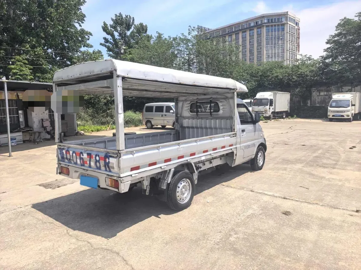 2022 WuLing RongGuang Mini Truck 1.5L 99HP L4 5MT,autocango,china used car exporter,china ev exporter,chinese used car exporter,chinese used ev exporter