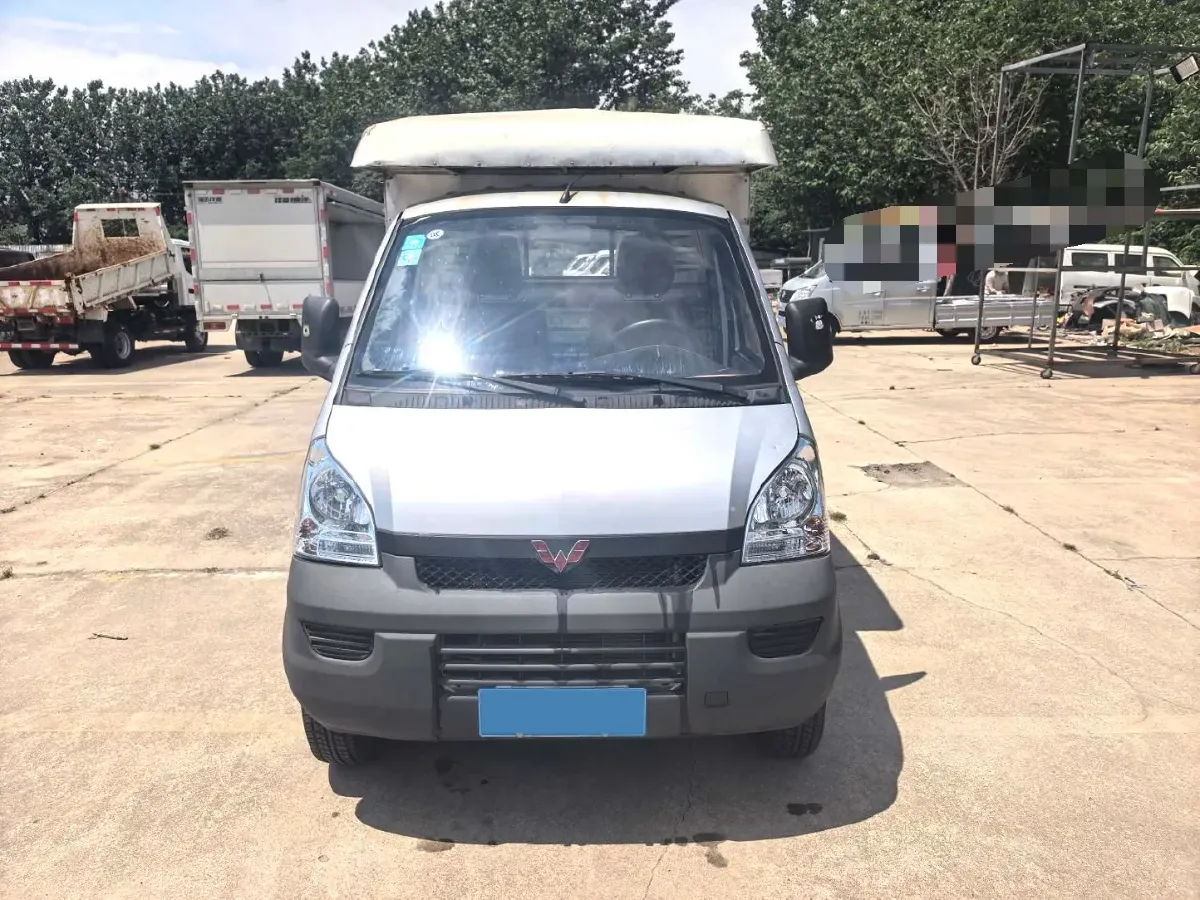 2022 WuLing RongGuang Mini Truck 1.5L 99HP L4 5MT,autocango,china used car exporter,china ev exporter,chinese used car exporter,chinese used ev exporter
