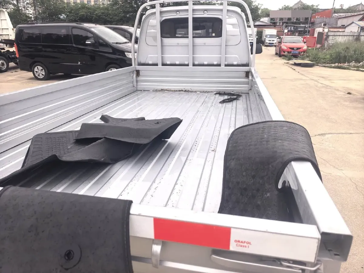 2023 WuLing RongGuang New Truck 1.5L 102HP L4 5MT,autocango,china used car exporter,china ev exporter,chinese used car exporter,chinese used ev exporter