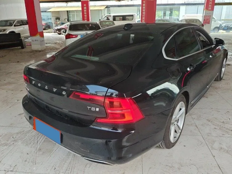 2019 Infiniti Q70 2.0T 211HP L4 7AT,autocango,china used car exporter,china ev exporter,chinese used car exporter,chinese used ev exporter