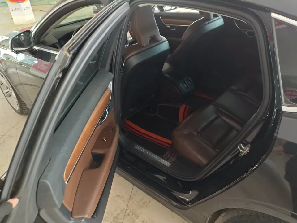 2019 Infiniti Q70 2.0T 211HP L4 7AT,autocango,china used car exporter,china ev exporter,chinese used car exporter,chinese used ev exporter
