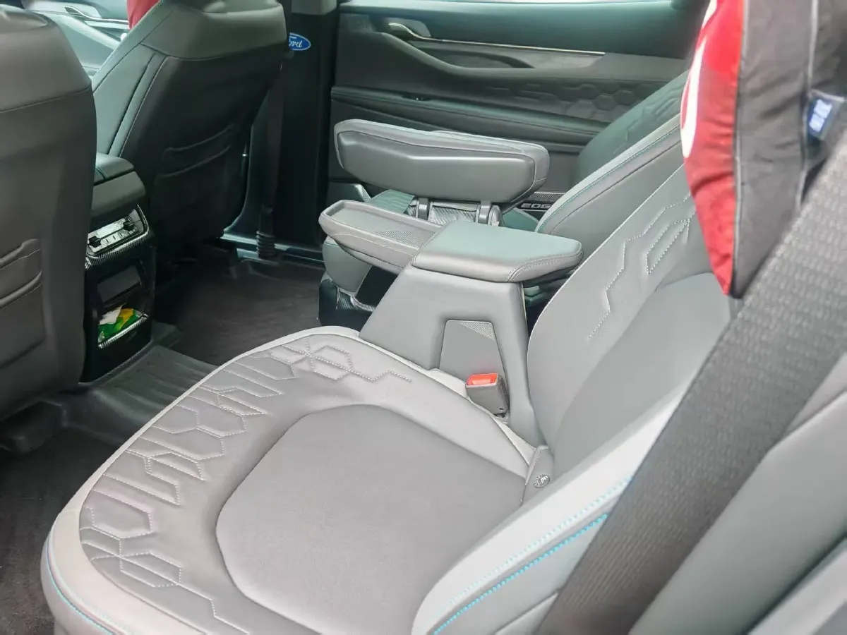 2023 Ford Edge 2.0T 275HP L4 E-CVT Hybrid,autocango,china used car exporter,china ev exporter,chinese used car exporter,chinese used ev exporter