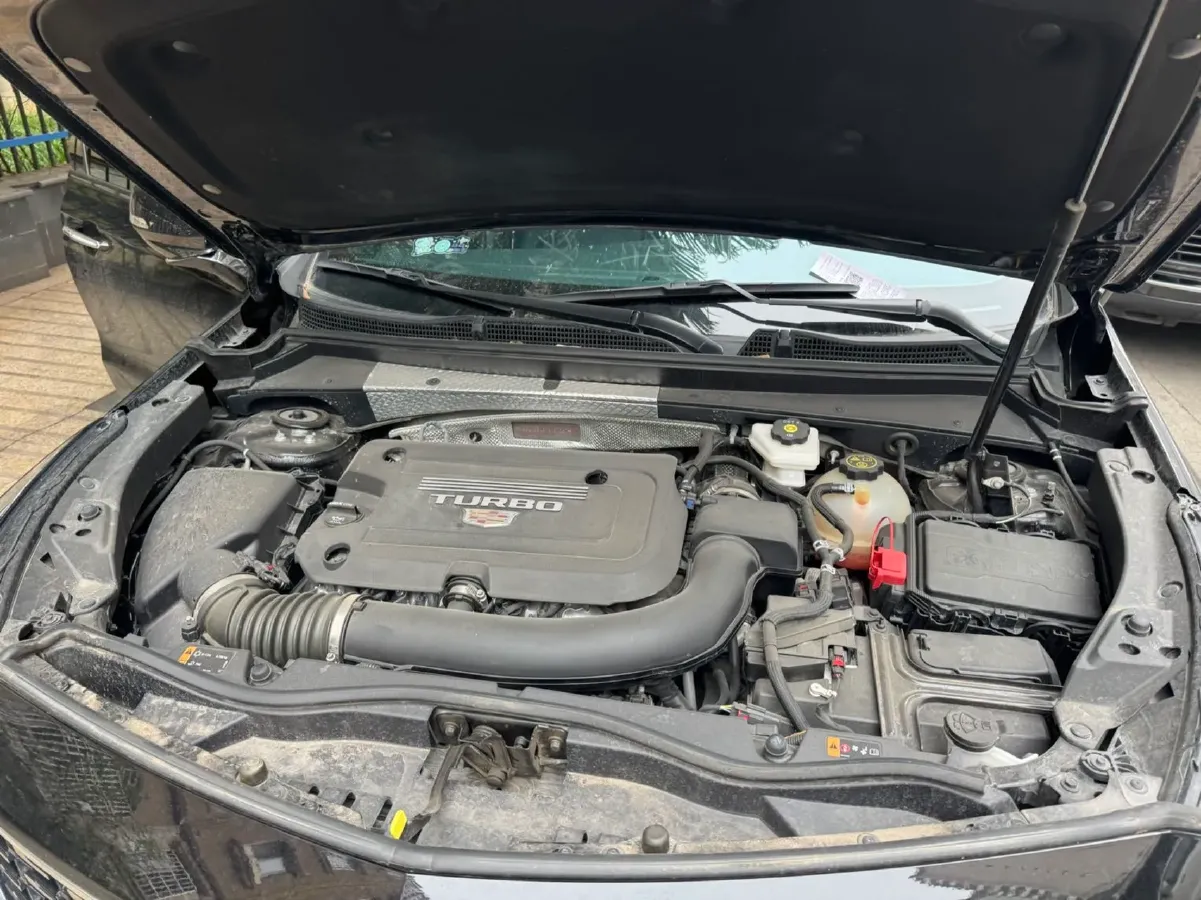 2022 Cadillac XT4 2.0T 237HP L4 9AT,autocango,china used car exporter,china ev exporter,chinese used car exporter,chinese used ev exporter