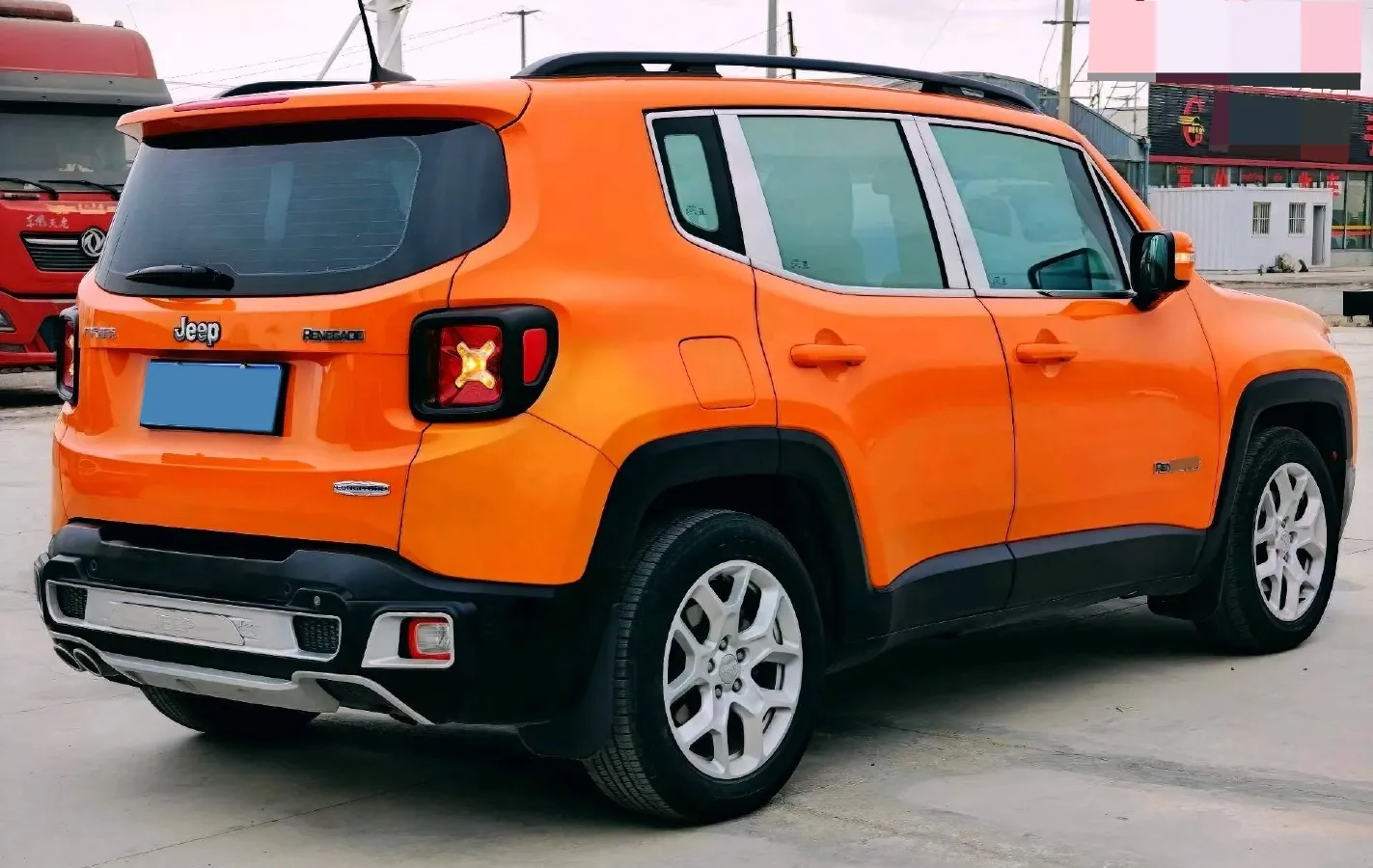 2017 Jeep Renegade 1.4T 150HP L4 7DCT,autocango,china used car exporter,china ev exporter,chinese used car exporter,chinese used ev exporter