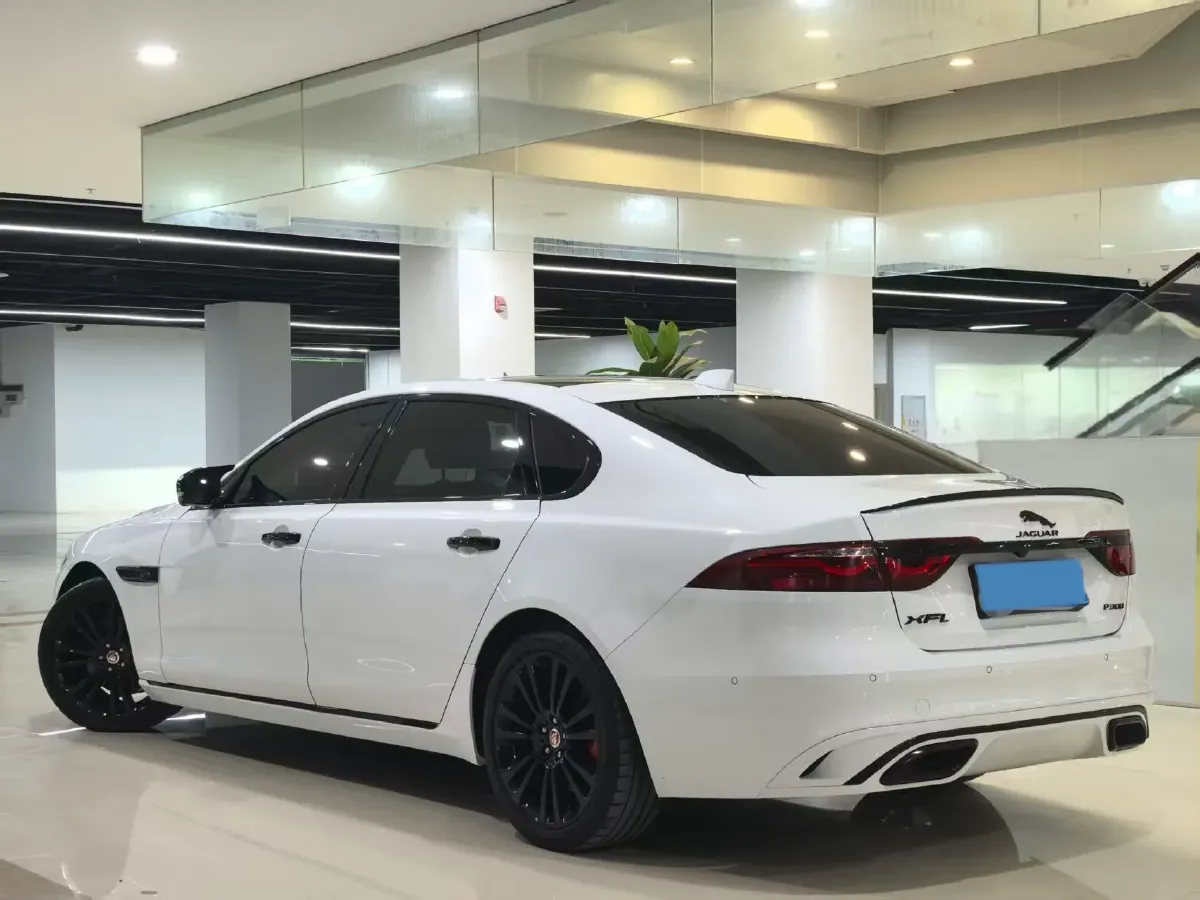 2024 Jaguar XFL 2.0T 250HP L4 8AT,autocango,china used car exporter,china ev exporter,chinese used car exporter,chinese used ev exporter