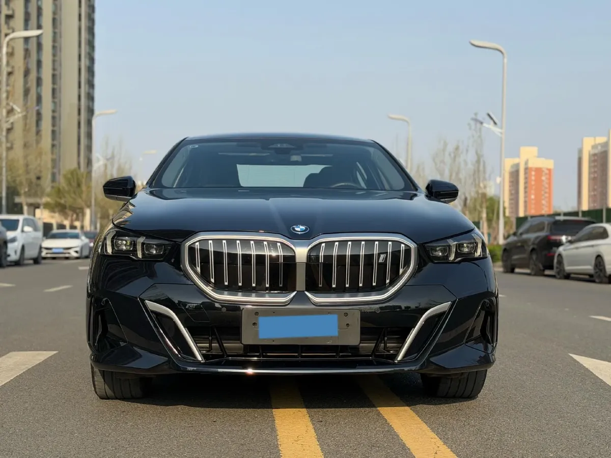 2025 BMW i5 BEV 96.96KWH,autocango,china used car exporter,china ev exporter,chinese used car exporter,chinese used ev exporter