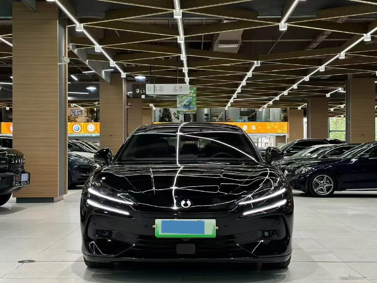 2024 Denza DenzaZ9 2.0T 207HP L4 E-CVT PHEV 38.5KWH,autocango,china used car exporter,china ev exporter,chinese used car exporter,chinese used ev exporter