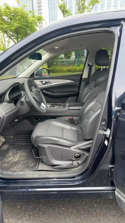 2022 Skyworth HT-i 1.5L 110HP L4 E-CVT PHEV 32.76KWH,autocango,china used car exporter,china ev exporter,chinese used car exporter,chinese used ev exporter