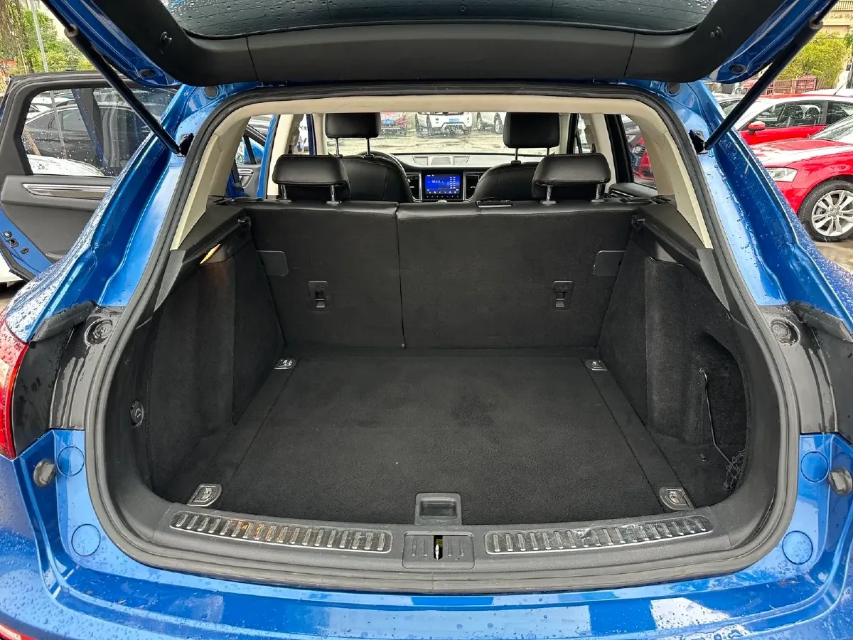 2017 Zotye SR9 2.0T 190HP L4 6DCT,autocango,china used car exporter,china ev exporter,chinese used car exporter,chinese used ev exporter