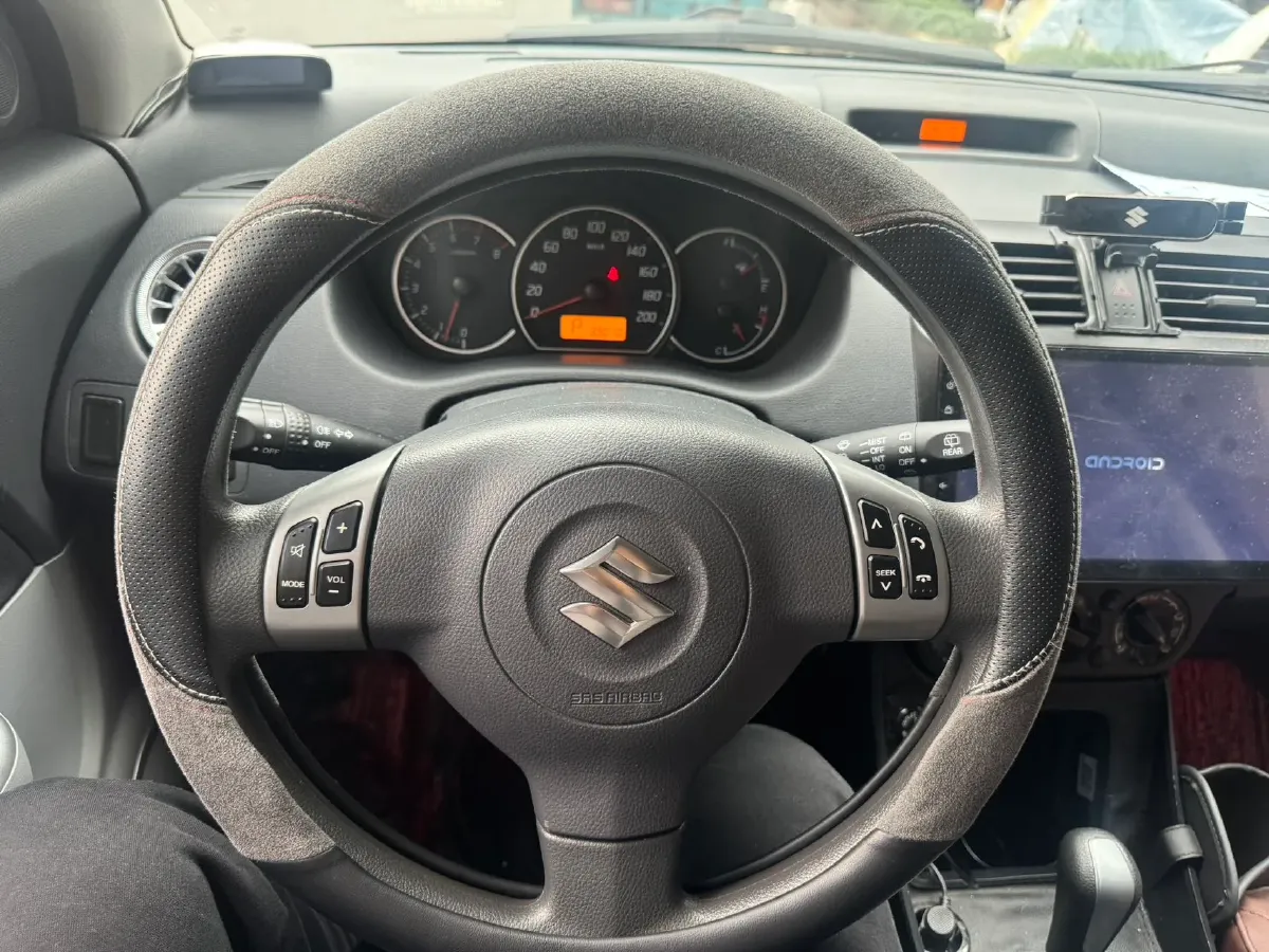 2015 LiFan 720 1.8L 133HP L4 CVT,autocango,china used car exporter,china ev exporter,chinese used car exporter,chinese used ev exporter
