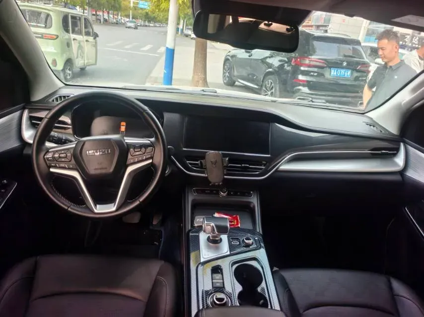 2023 Isuzu D-MAX 1.9T 177HP L4 8AT,autocango,china used car exporter,china ev exporter,chinese used car exporter,chinese used ev exporter