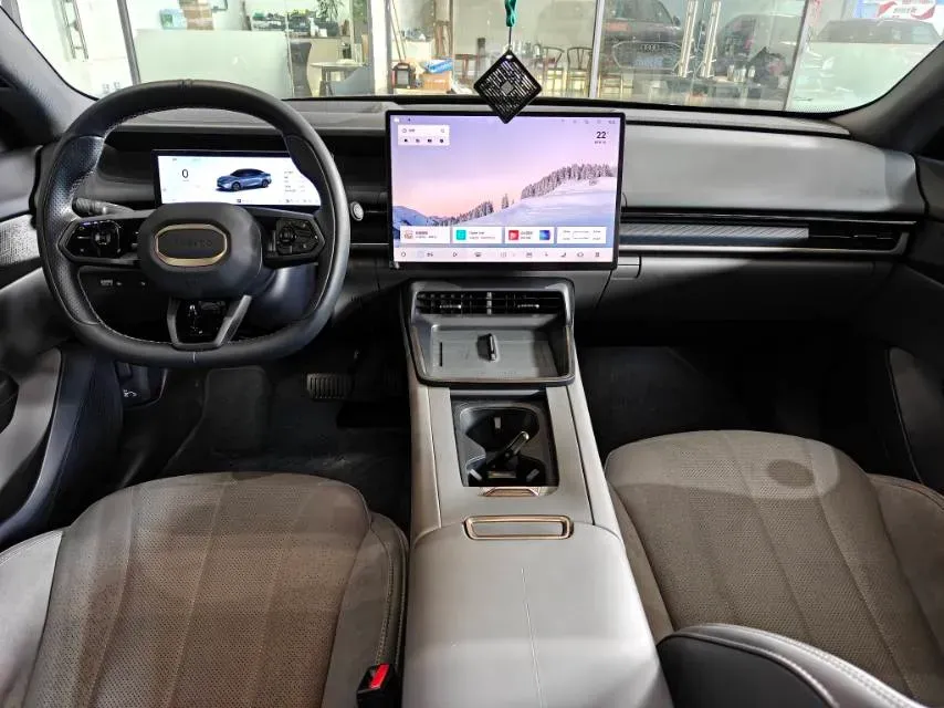 2024 LYNK&CO 07 EM-P 1.5T 163HP L4 3DHT PHEV 18.99KWH,autocango,china used car exporter,china ev exporter,chinese used car exporter,chinese used ev exporter