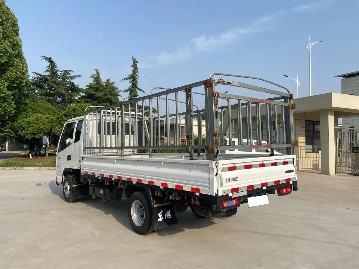 2023 DongFeng DFSK D71 1.6L 122HP L4 5MT,autocango,china used car exporter,china ev exporter,chinese used car exporter,chinese used ev exporter