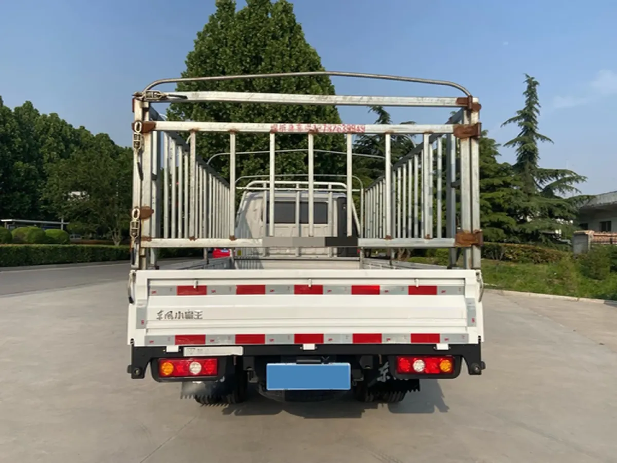 2023 DongFeng DFSK D71 1.6L 122HP L4 5MT,autocango,china used car exporter,china ev exporter,chinese used car exporter,chinese used ev exporter