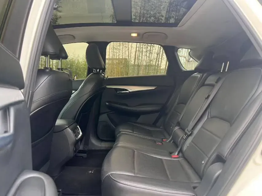 2018 Infiniti QX30 2.0T 211HP L4 7DCT,autocango,china used car exporter,china ev exporter,chinese used car exporter,chinese used ev exporter