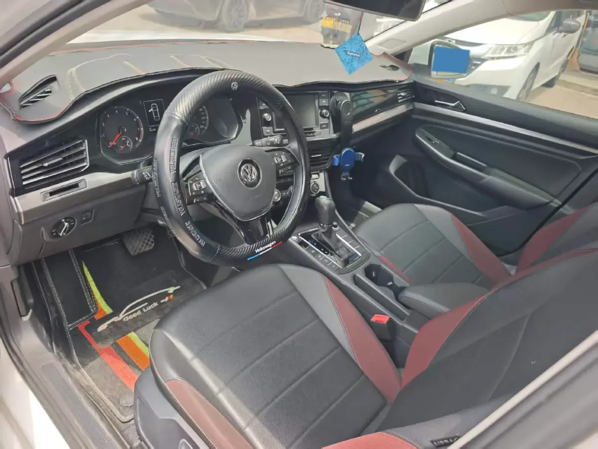 2019 HuangHai WeiLong 2.4T 218HP L4 6AT,autocango,china used car exporter,china ev exporter,chinese used car exporter,chinese used ev exporter