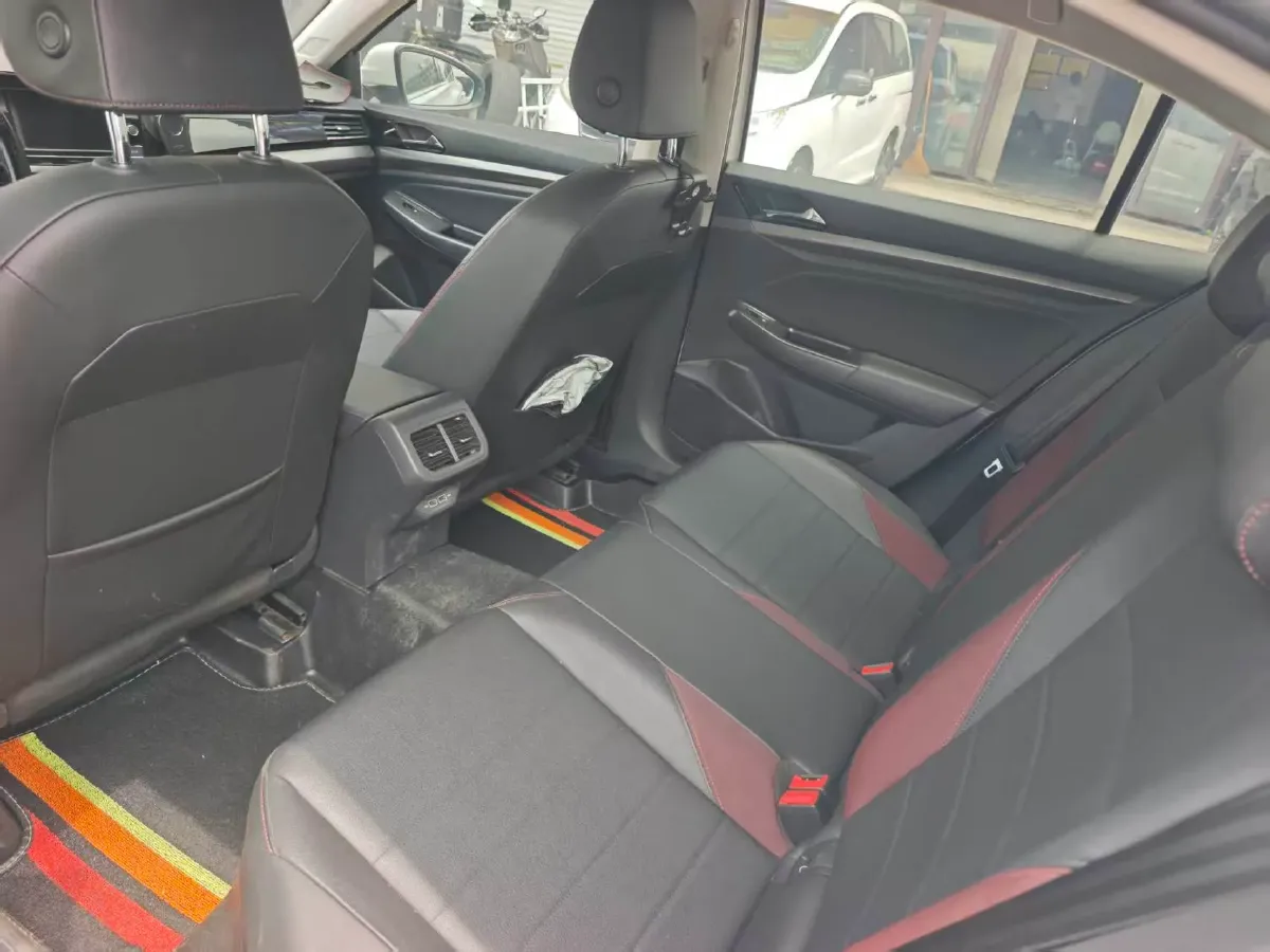 2019 HuangHai WeiLong 2.4T 218HP L4 6AT,autocango,china used car exporter,china ev exporter,chinese used car exporter,chinese used ev exporter