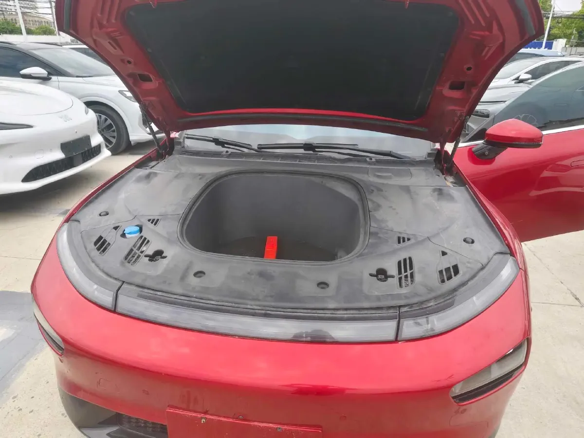 2020 DS 7 1.6T 215HP L4 8AT,autocango,china used car exporter,china ev exporter,chinese used car exporter,chinese used ev exporter
