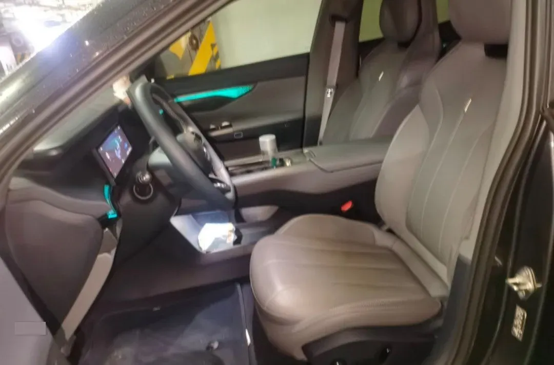 2024 LYNK&CO 07 EM-P 1.5T 163HP L4 3DHT PHEV 18.99KWH,autocango,china used car exporter,china ev exporter,chinese used car exporter,chinese used ev exporter