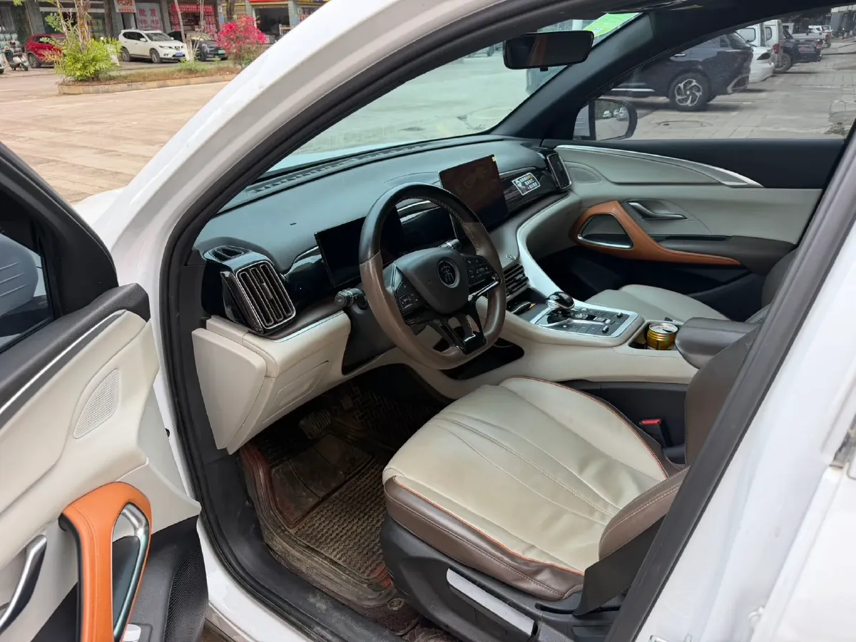 2022 Ruichi Auto EC35 BEV 82HP BEV 36.288KWH,autocango,china used car exporter,china ev exporter,chinese used car exporter,chinese used ev exporter