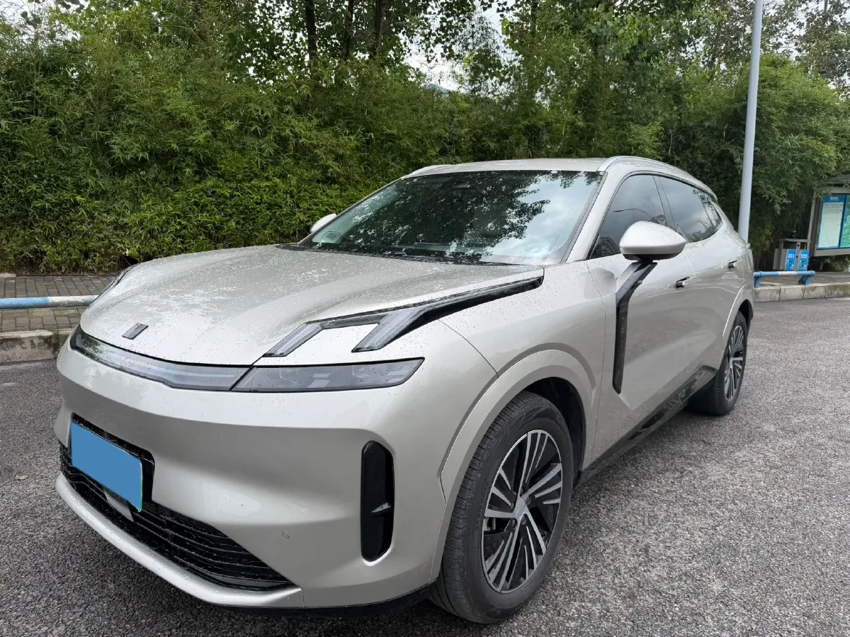 2023 LYNK&CO 08 EM-P 1.5T 163HP L4 3DHT PHEV 39.8KWH,autocango,china used car exporter,china ev exporter,chinese used car exporter,chinese used ev exporter