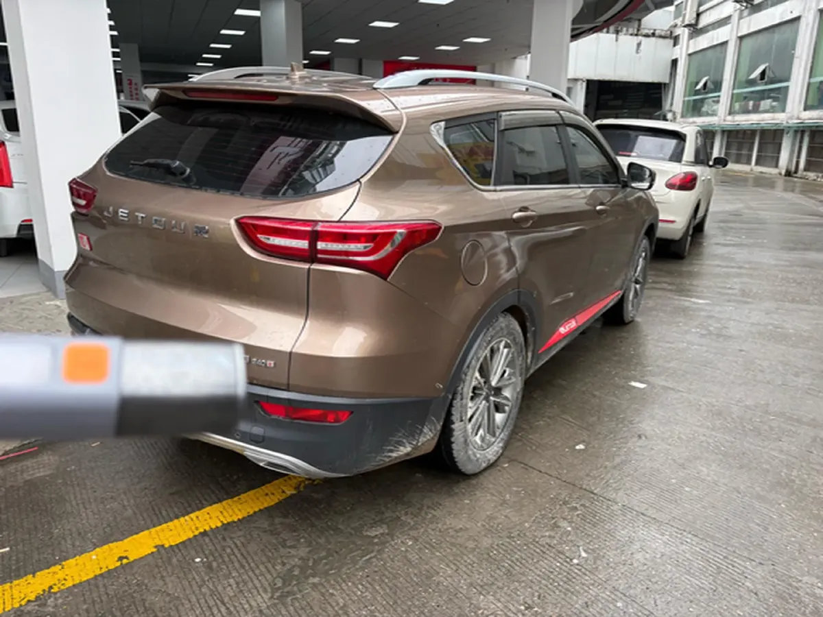 2018 DongFeng Fengon Fengon 580 1.5T 150HP L4 6MT,autocango,china used car exporter,china ev exporter,chinese used car exporter,chinese used ev exporter