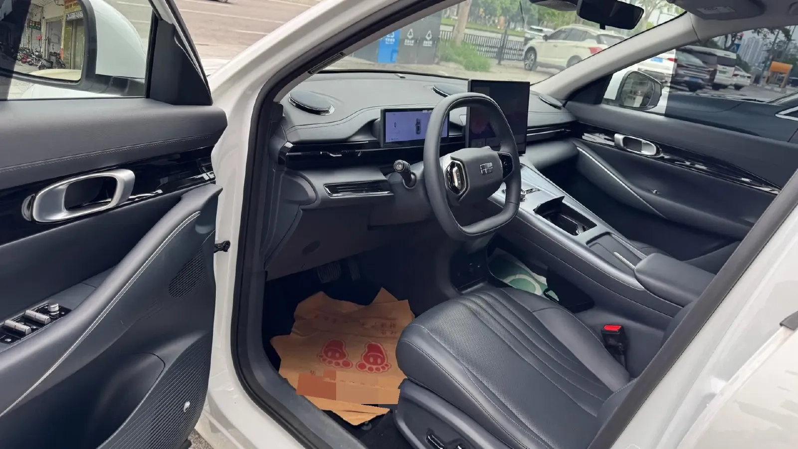 2024 LanDian E5 1.5L 110HP L4 E-CVT PHEV 17.52KWH,autocango,china used car exporter,china ev exporter,chinese used car exporter,chinese used ev exporter