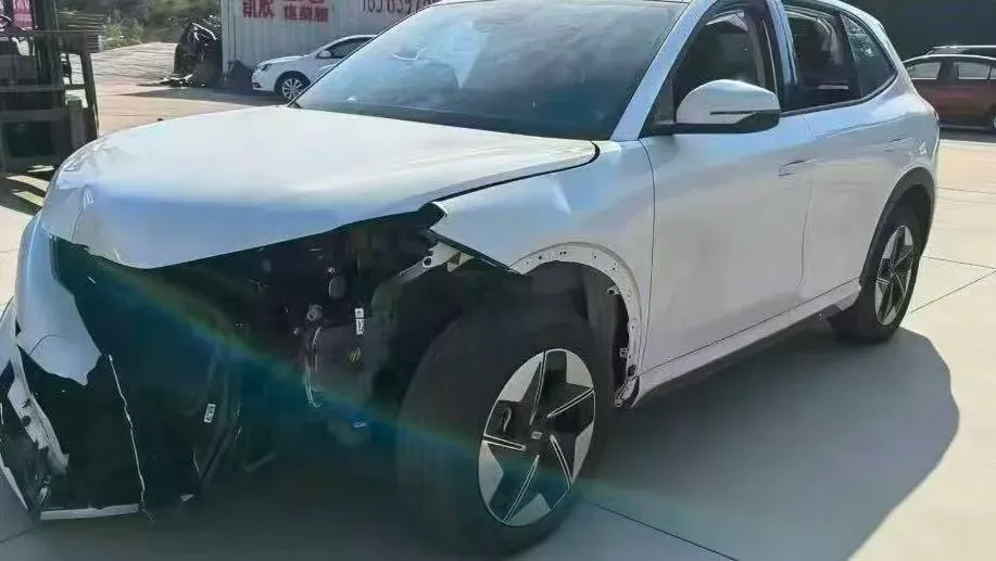 2024 LanDian E5 1.5L 110HP L4 E-CVT PHEV 17.52KWH,autocango,china used car exporter,china ev exporter,chinese used car exporter,chinese used ev exporter
