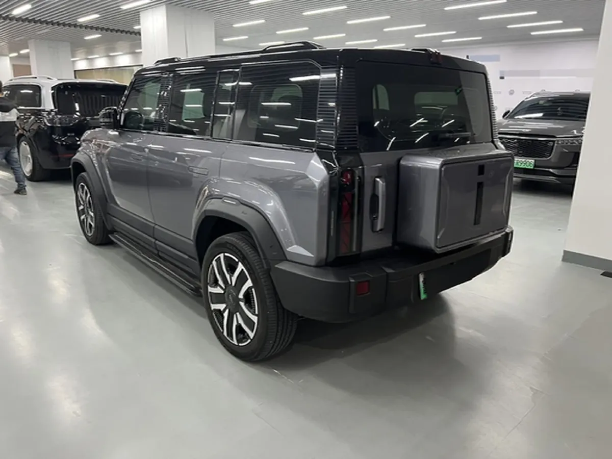 2024 Dongfeng RuiQi 7 2.0T 228HP L4 8AT,autocango,china used car exporter,china ev exporter,chinese used car exporter,chinese used ev exporter
