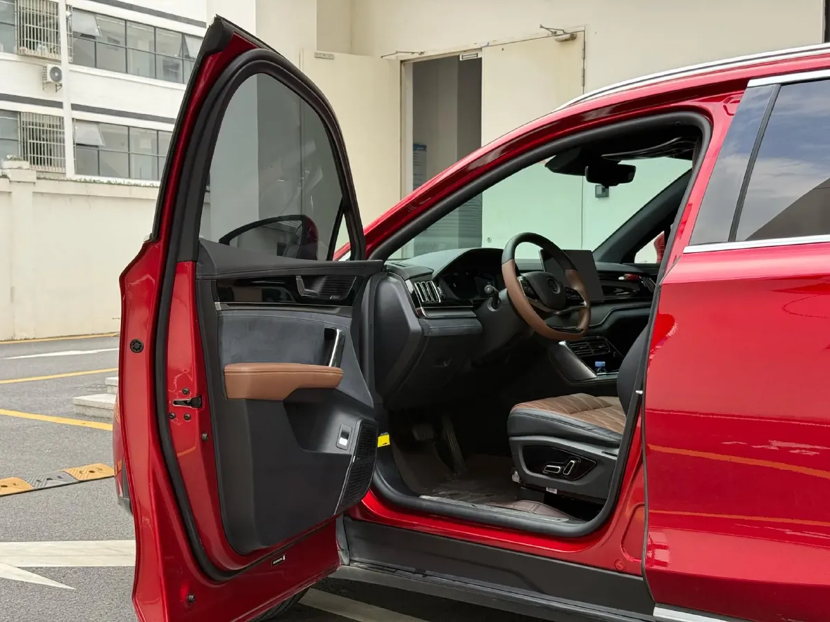 2021 MG 6 1.5T 169HP L4 AMT PHEV 11.1KWH,autocango,china used car exporter,china ev exporter,chinese used car exporter,chinese used ev exporter