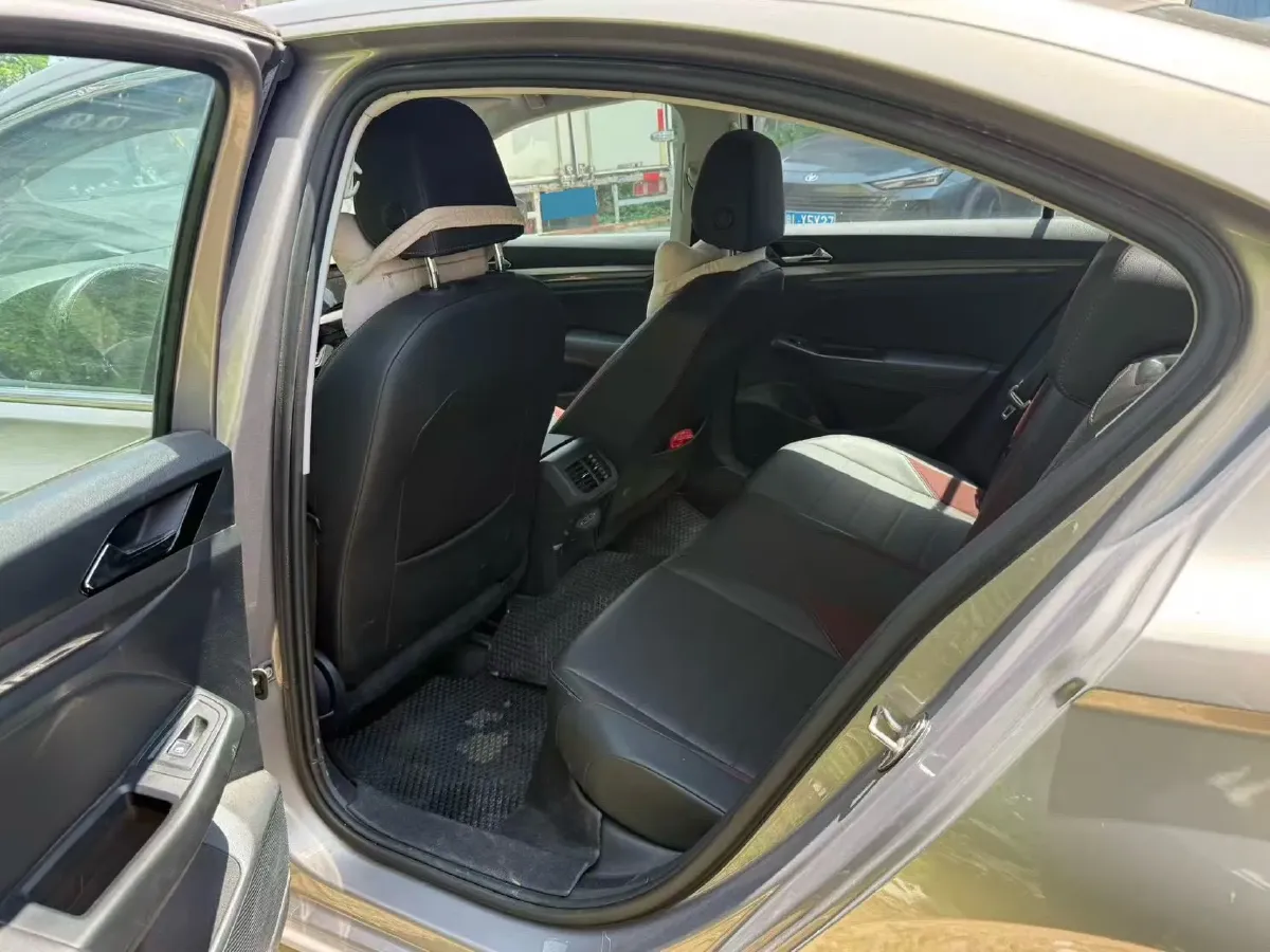 2019 HuangHai WeiLong 2.4T 218HP L4 6AT,autocango,china used car exporter,china ev exporter,chinese used car exporter,chinese used ev exporter