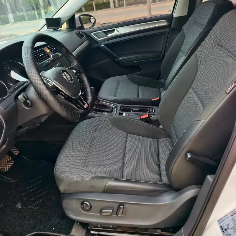 2018 Volkswagen Golf 1.6L 110HP L4 6AT,autocango,china used car exporter,china ev exporter,chinese used car exporter,chinese used ev exporter