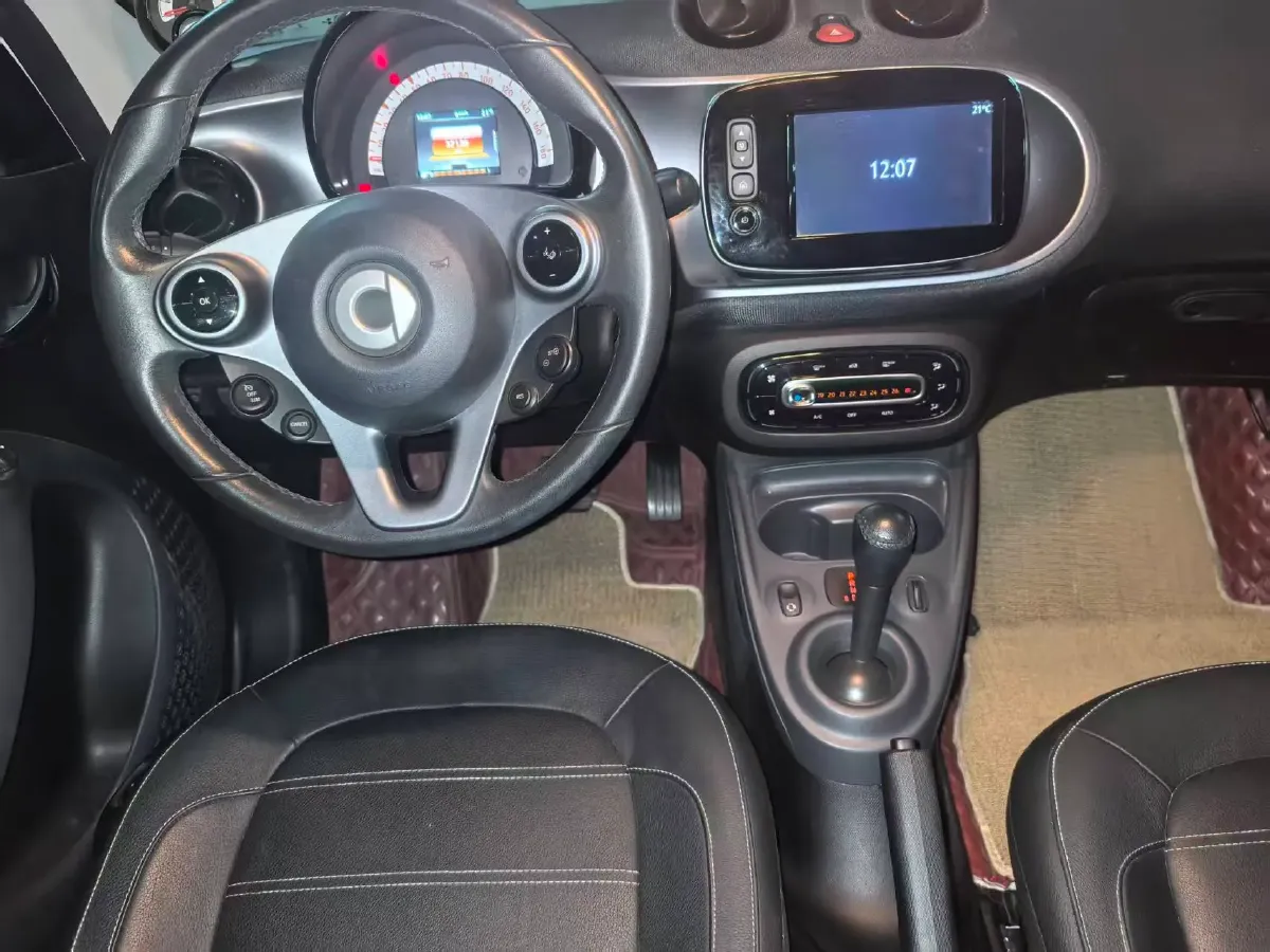 2016 Smart smart forfour 0.9T 90HP L3 6DCT,autocango,china used car exporter,china ev exporter,chinese used car exporter,chinese used ev exporter