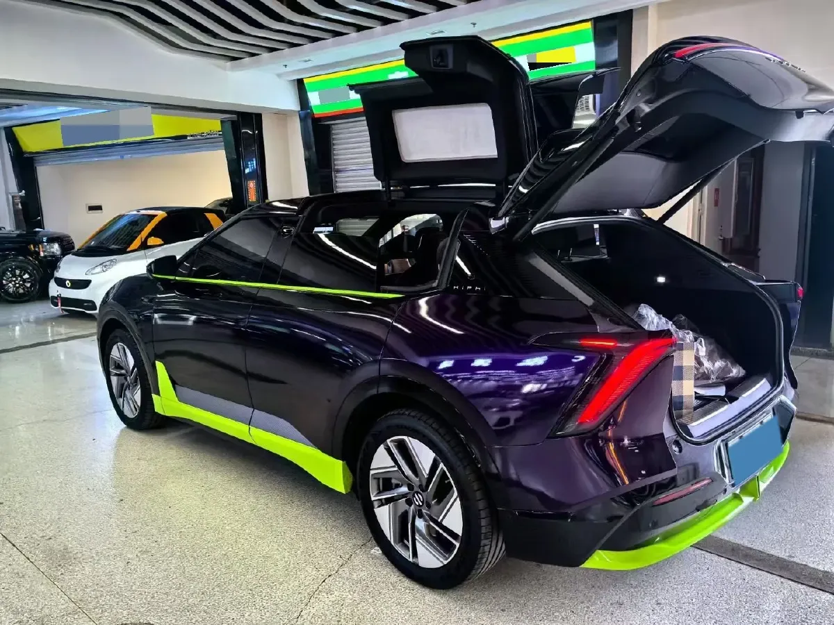 2023 HiPhi Y BEV 76.6KWH,autocango,china used car exporter,china ev exporter,chinese used car exporter,chinese used ev exporter