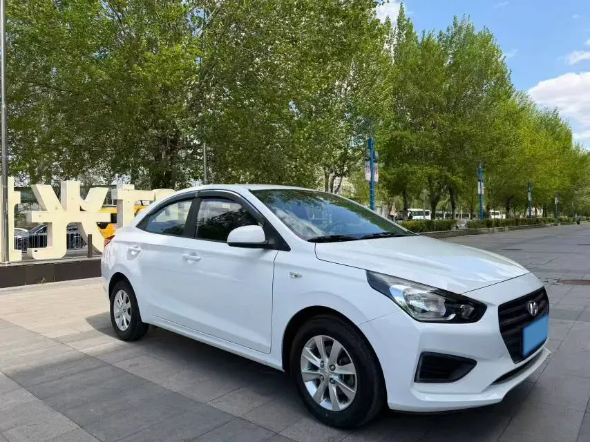 2017 Hyundai Reina 1.4L 95HP L4 5MT,autocango,china used car exporter,china ev exporter,chinese used car exporter,chinese used ev exporter