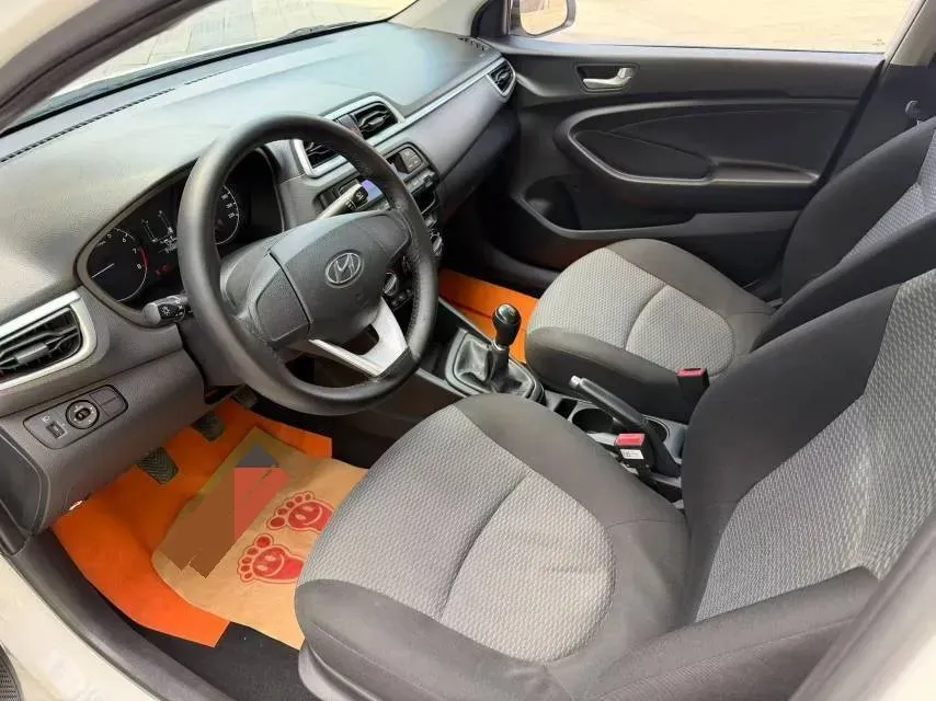 2017 Hyundai Reina 1.4L 95HP L4 5MT,autocango,china used car exporter,china ev exporter,chinese used car exporter,chinese used ev exporter