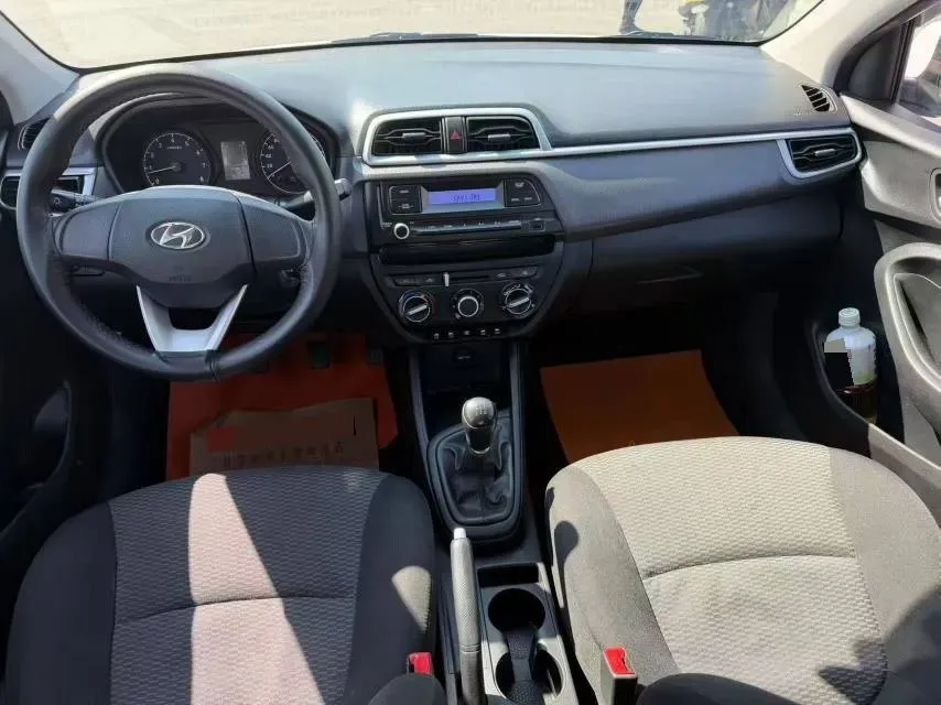 2017 Hyundai Reina 1.4L 95HP L4 5MT,autocango,china used car exporter,china ev exporter,chinese used car exporter,chinese used ev exporter